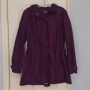 LL Bean Women’s H2OFF Rain Jacket, Size M